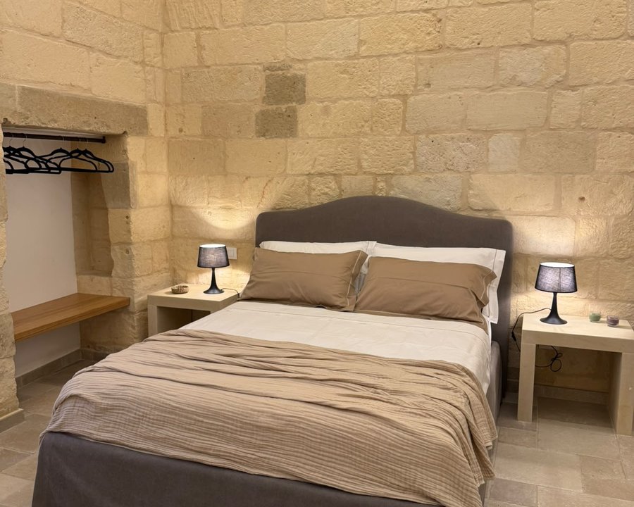 La camera da letto dell'appartamento La Rimesa