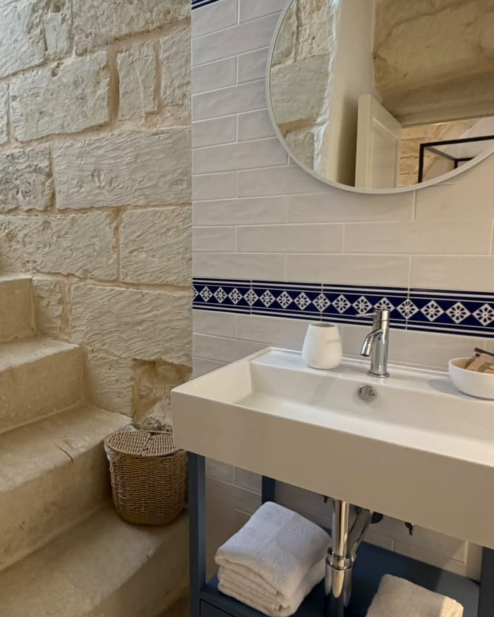 Il bagno dell'appartamento Lamia